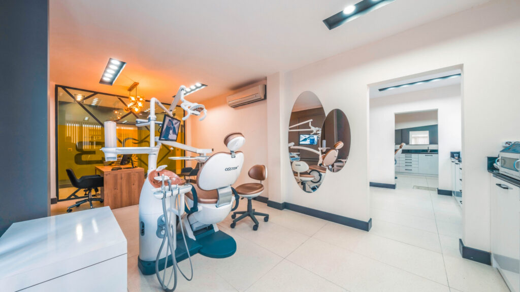 Adalya Dental Clinic - treatment room