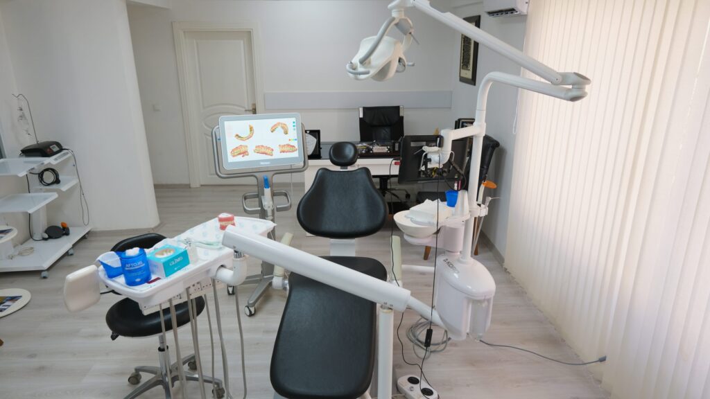 Alanya Uzmanlar Treatment room one