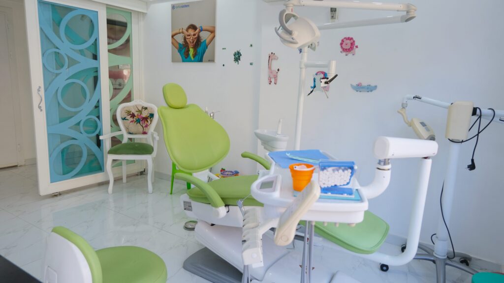 Alanya Uzmanlar Treatment room two