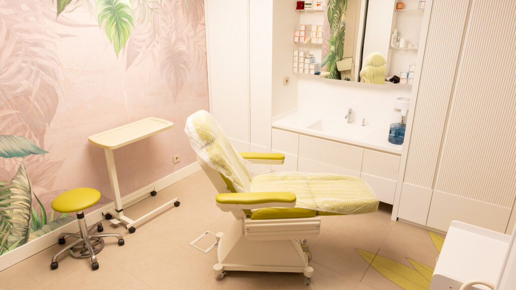 Estenik Ankara - clinic procedure chair