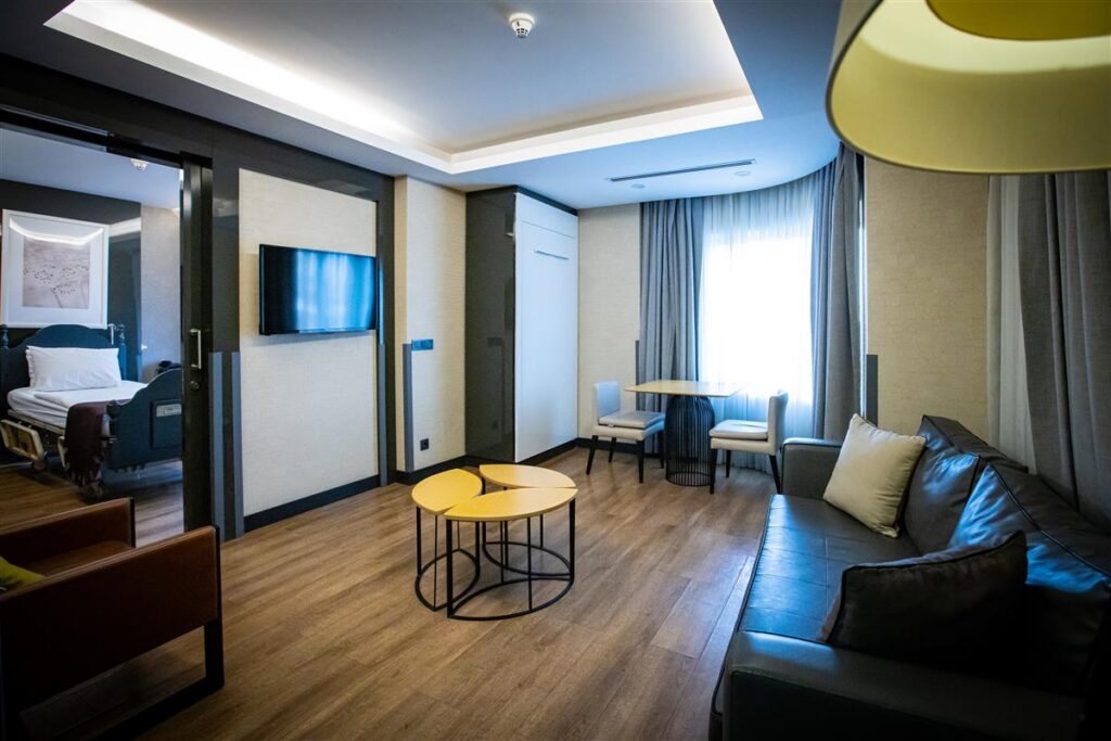 Guven Hospital - patient suite