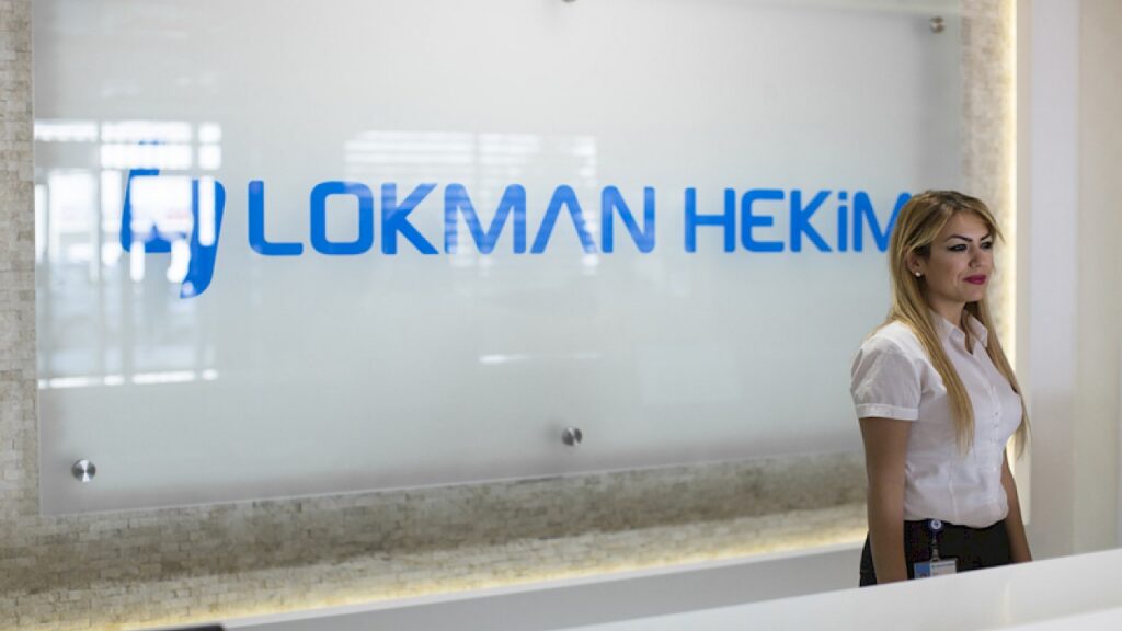 Lokman Hekim Akay Hospital - reception team