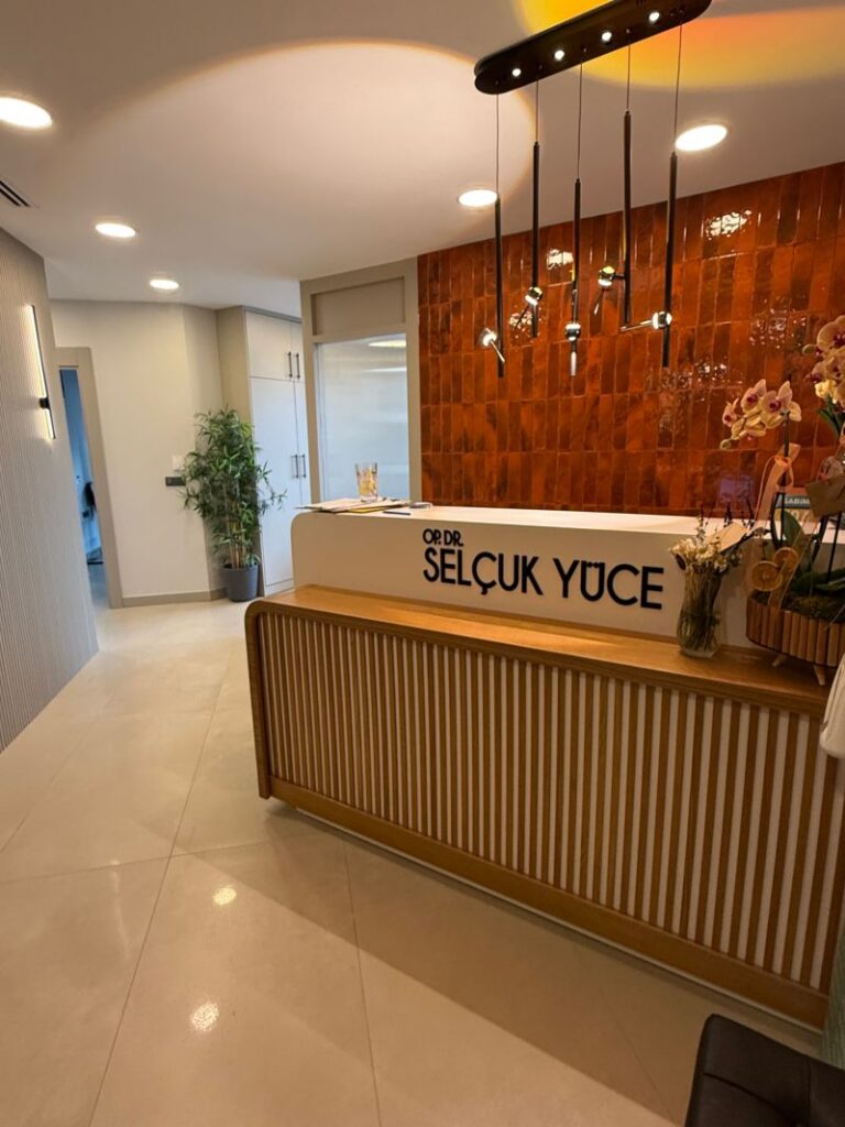 Selcuk Yuce Clinic - reception